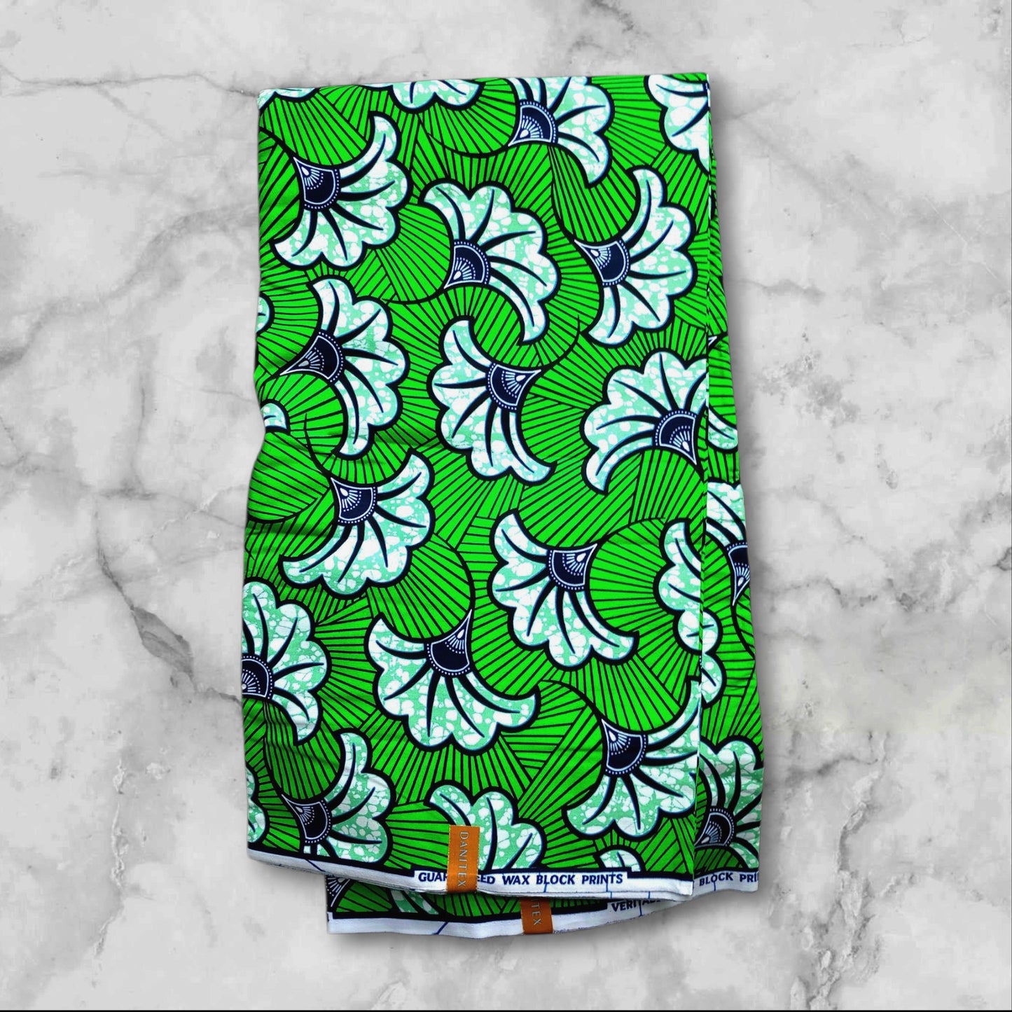 Tissu Wax-Pagne Africain 100% coton 0016